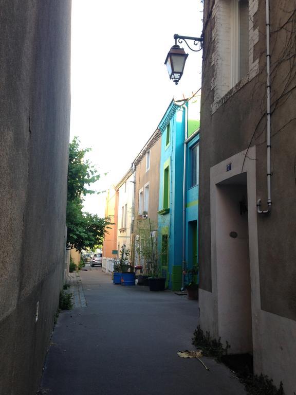 La Maison Bleue Trentemoult Reze Exterior photo
